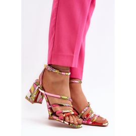 Sandale cu model pe un toc înalt Jenglla multicolor roz 4
