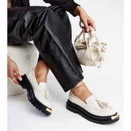 Mocasini masivi de culoare bej deschis cu inserții aurii de la Tuga 1 Mocasini masivi de culoare bej deschis cu inserții aurii de la Tuga 1