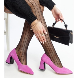 Pompe cu toc din piele roz închis de la Vinceza 1