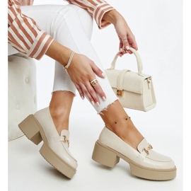 Pantofi cu toc bej din piele ecologică de la Vinceza 1