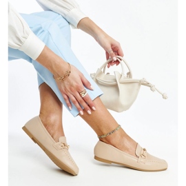 Mocasini decorativi bej de la Docherty 1