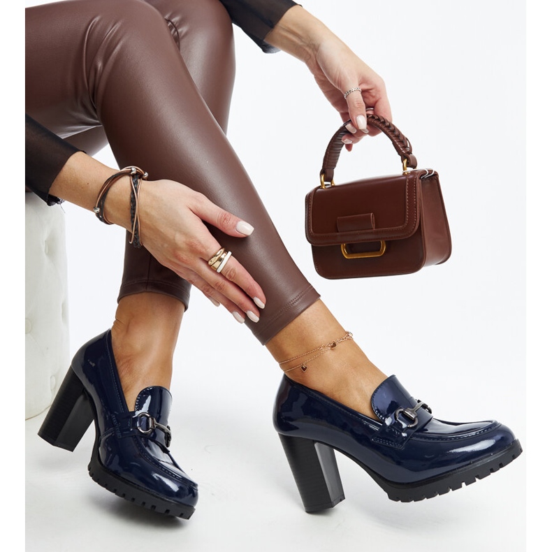 Pompe cu toc lacuit bleumarin de la Giacoma albastru 1