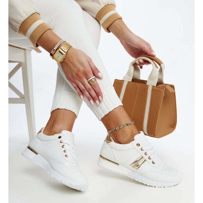 Tenisi albi și aurii pe platforma de cauciuc Nihad 1