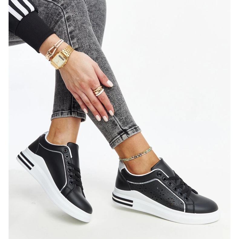 Tenisi negri ajurati cu sclipici Zorka negru 2 Tenisi negri ajurati cu sclipici Zorka negru 2