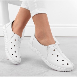 Pantofi slip-on, ajurati, din piele, alb Artiker 54C0560 1