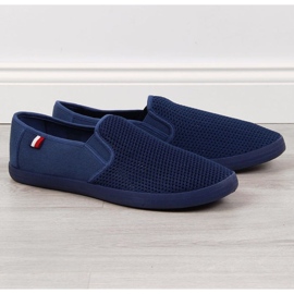 News STIRI M EVE299B adidasi ajurati 1