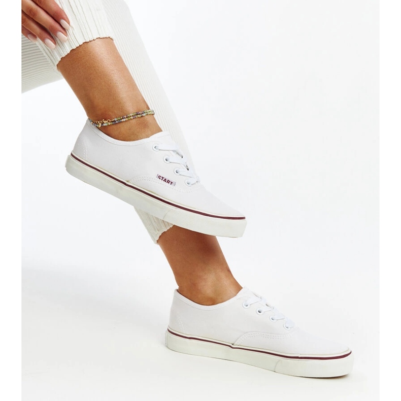 Tenisi albi clasici Erla 1