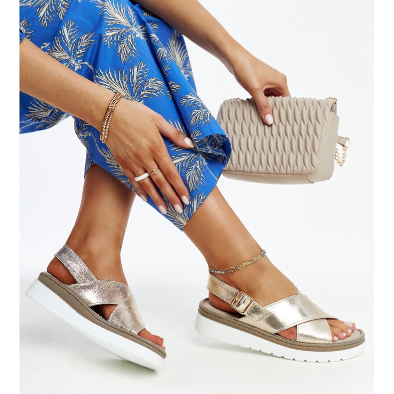 Sandale cu platformă din piele Ithar aurie de aur 1