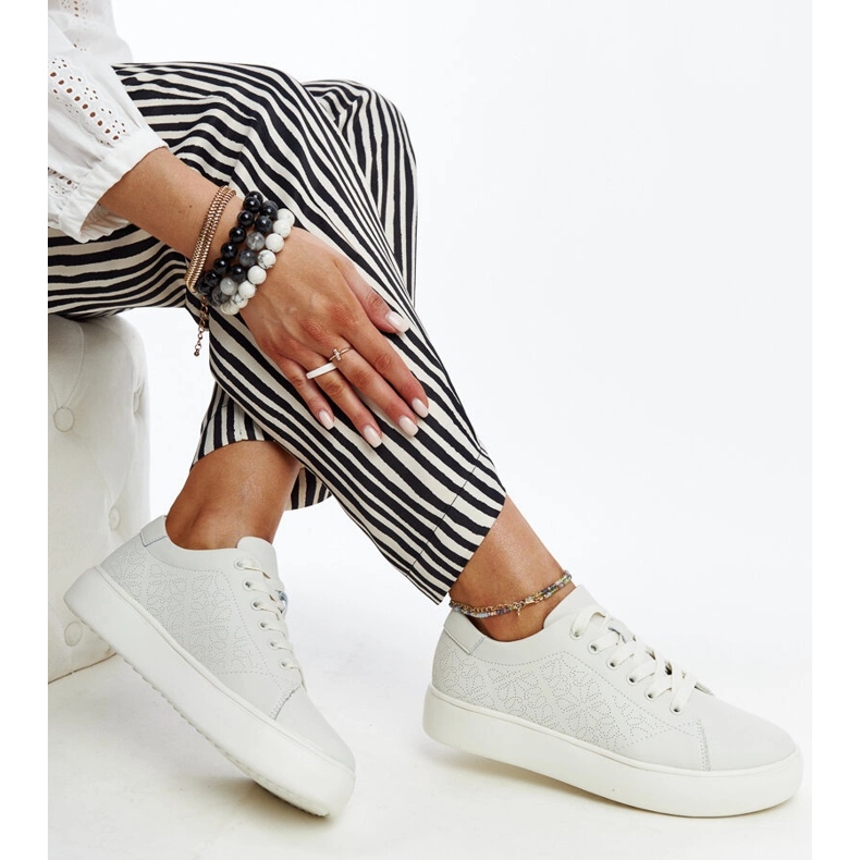 Tenisi din piele bej 1