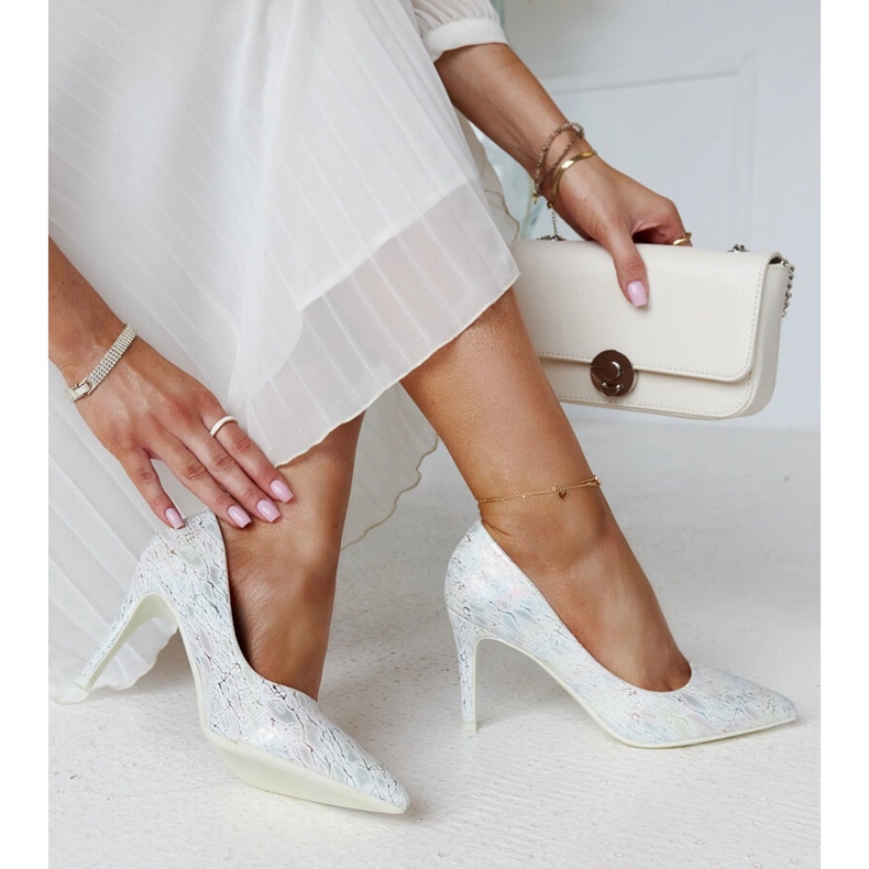 Tocuri înalte argintii metalice cu inserție Gantier din piele 1