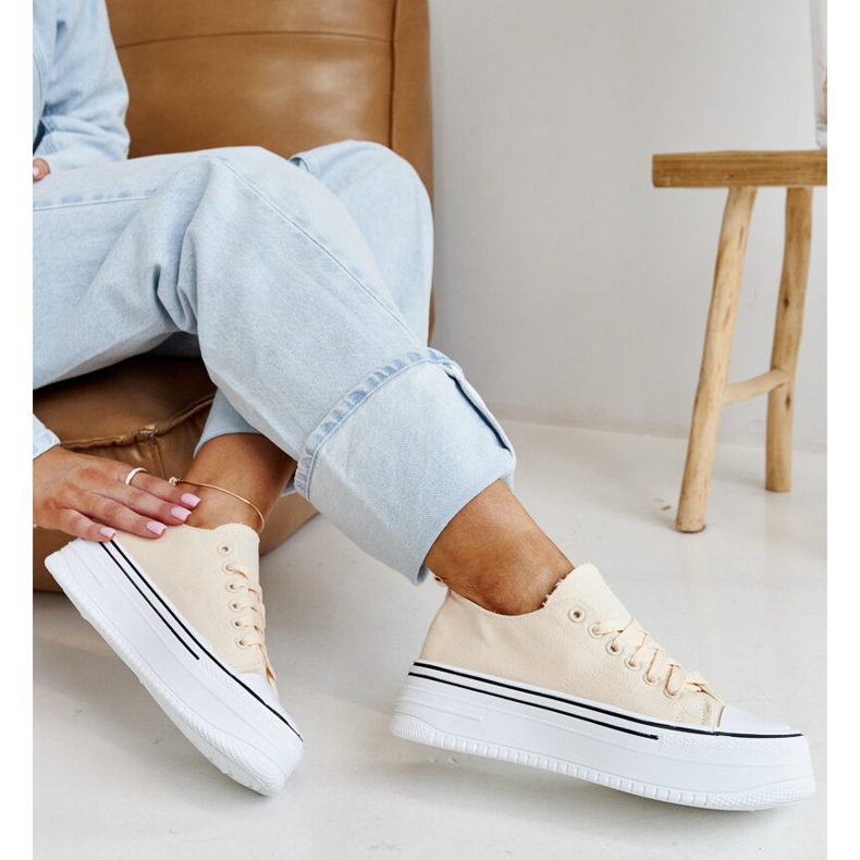 Adidași bej deschis cu talpă Bahira groasă 1