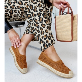 Espadrile Seila maro brodate 1 Espadrile Seila maro brodate 1