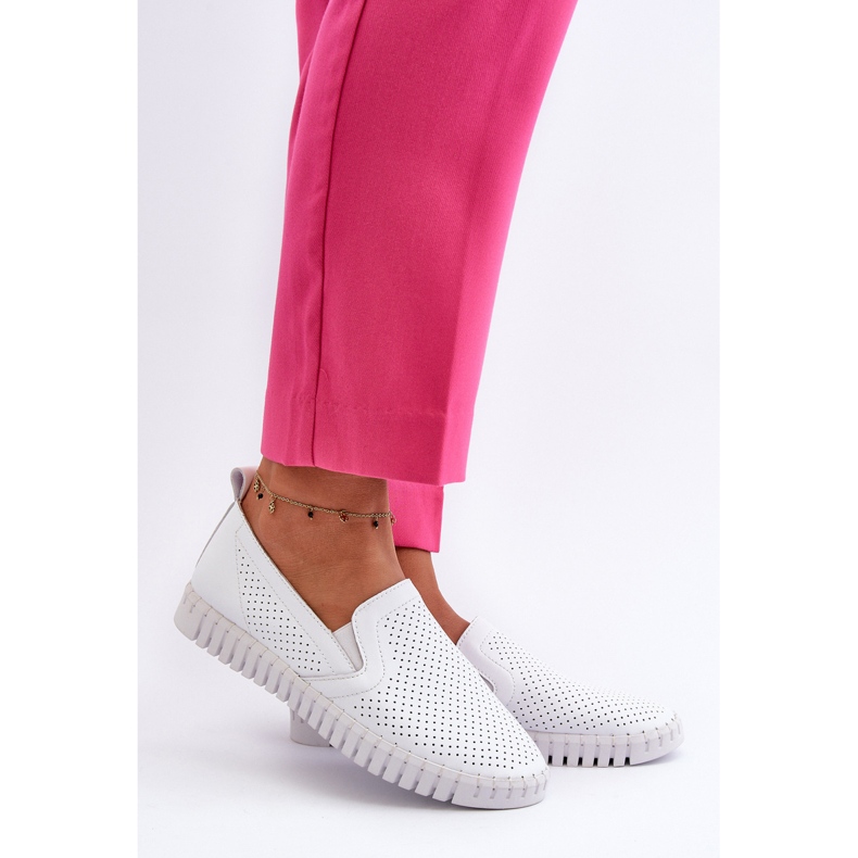 Vinceza Pantofi slip-on din piele ajurata pentru dama, Theophia alb 2