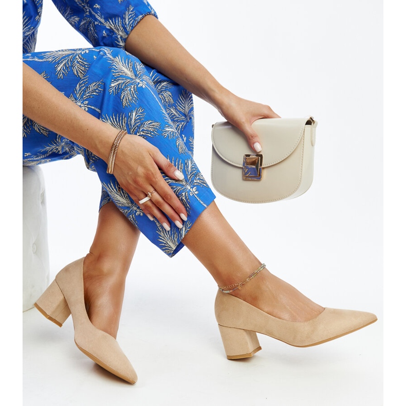 Pompe bej cu toc înalt, cu inserție din piele Paris 1 Pompe bej cu toc înalt, cu inserție din piele Paris 1