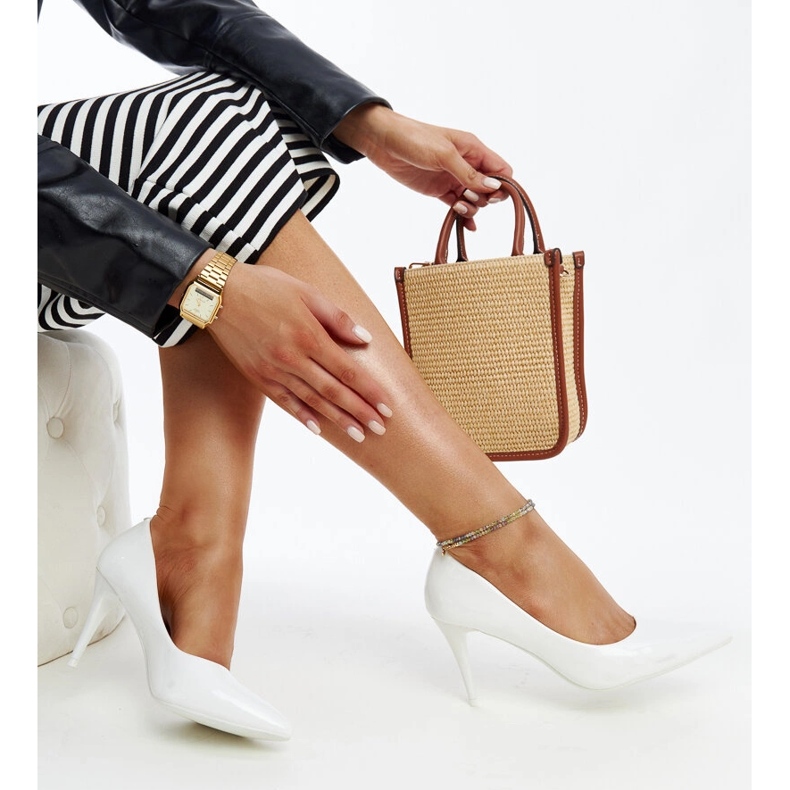 Stiletto alb lacuit cu inserție din piele Alsacea 1