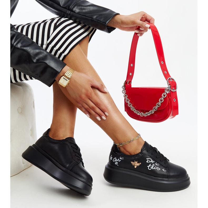 Pantofi din piele neagră cu cataramă decorativă negru 1