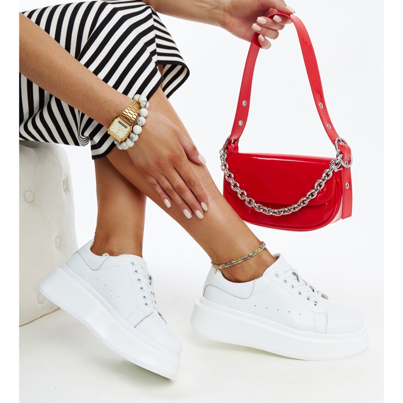 Tenisi din piele albă cu șireturi 1