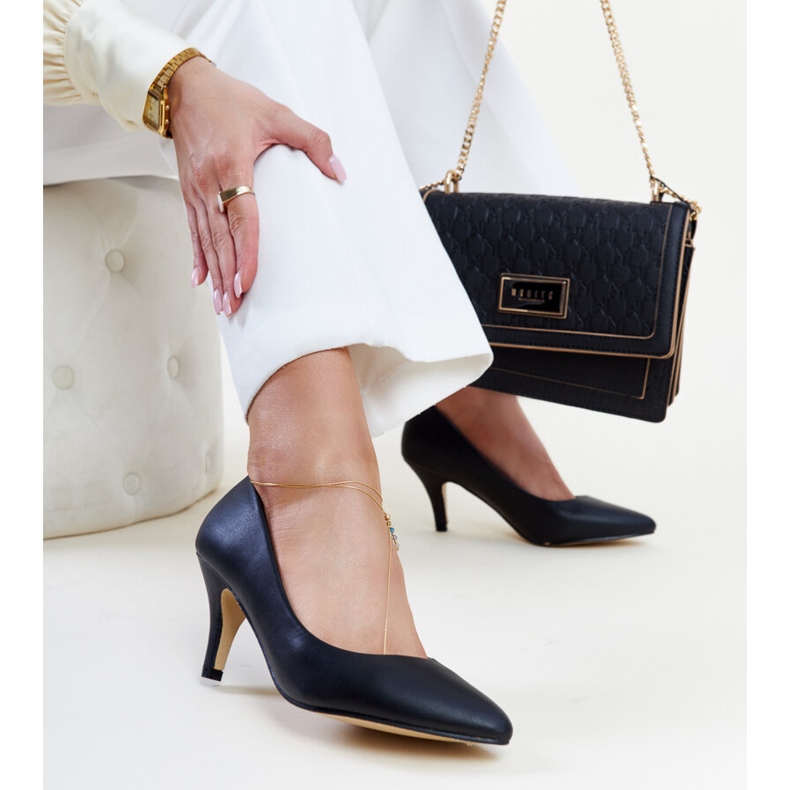 Tocuri înalte negre cu inserție din piele Hafa negru 1