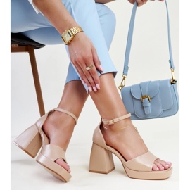 Sandale cu toc bej închis de la Vesna 1