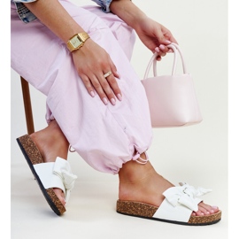 Flip-flops albi cu talpa de pluta si fundita Petresa 1