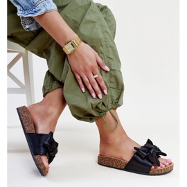 Flip-flops negri cu talpa de pluta si fundita Petresa negru 1 Flip-flops negri cu talpa de pluta si fundita Petresa negru 1