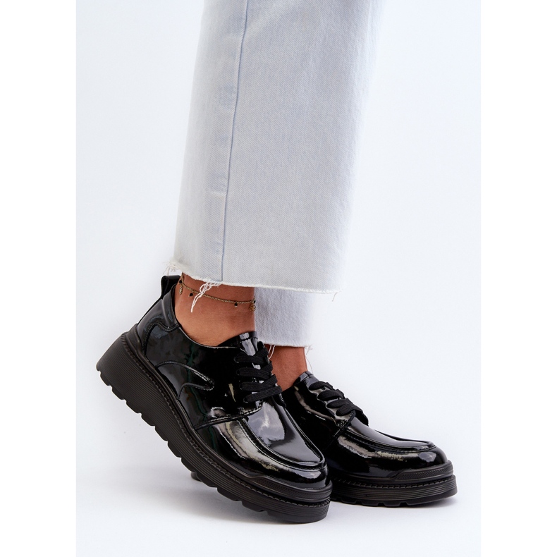 Pantofi de dama din piele lacuta, piele naturala, scadaria neagra negru 2 Pantofi de dama din piele lacuta, piele naturala, scadaria neagra negru 2