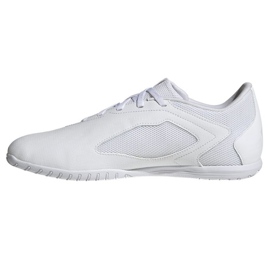 Adidas Predator Accuracy.4 În pantofi FZ6117 alb 1
