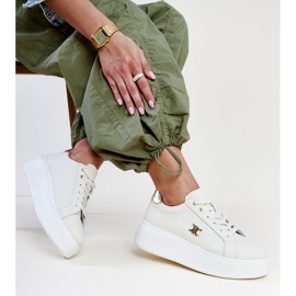 Tenisi din piele bej deschis cu talpa inalta, Melita 1