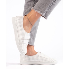 Adidasi albi de dama cu Velcro 1 Adidasi albi de dama cu Velcro 1