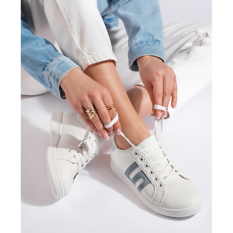 Adidași de damă albi și albaștri 1