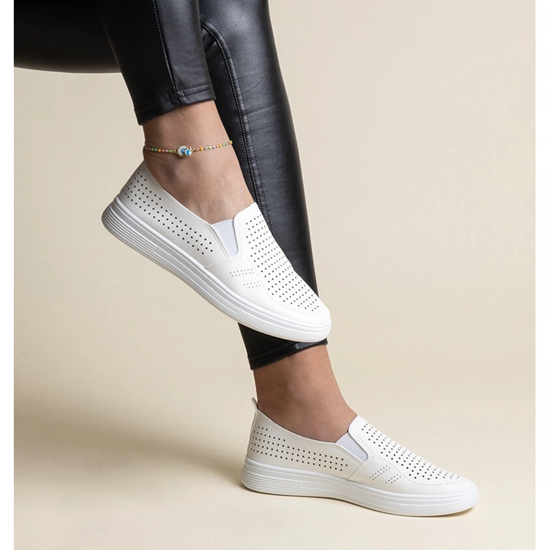 Tenisi albi cu slip-on, ajurati, marca Dafina 1 Tenisi albi cu slip-on, ajurati, marca Dafina 1