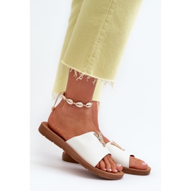 Flip-flops Damă Pe Talpă Plată Cu Decor, Piele Ecologică, Makia Albă 2