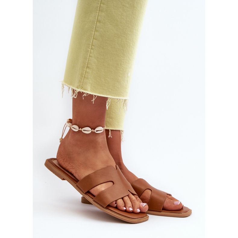 Flip-flops plate pentru damă cu decupaje, maro, Fiviama 2