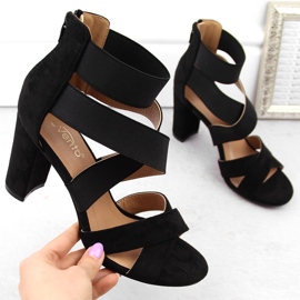 Sandale de dama cu toc inalt cu benzi elastice, negre eVento 6964 negru 1