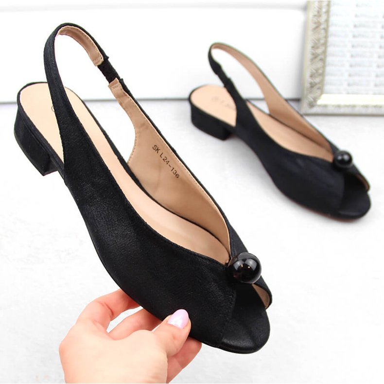 Sandale de damă cu toc joasă, negre, T.Sokolski 136 negru 1 Sandale de damă cu toc joasă, negre, T.Sokolski 136 negru 1