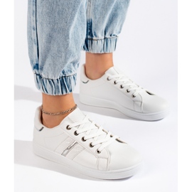 Pantofi sport albi cu șireturi 2 Pantofi sport albi cu șireturi 2