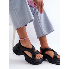 Sandale de damă din piele cu talpă groasă, neagră GOE NN2N4106 negru 2