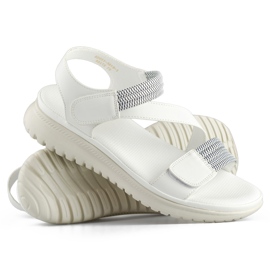 Sandale confortabile de damă albe, cu bandă elastică și închidere cu velcro 1