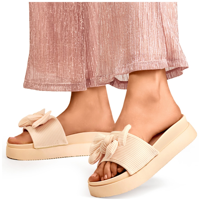 Papuci de dama bej cu fundita pe talpa groasa 1