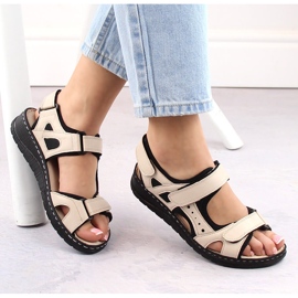 Sandale de dama confortabile din piele cu velcro, bej Artiker 52C0294 1 Sandale de dama confortabile din piele cu velcro, bej Artiker 52C0294 1