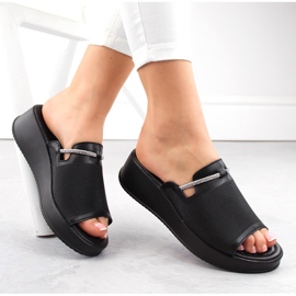 Sandale cu pană de damă din piele neagră Filippo DK6067 negru 1