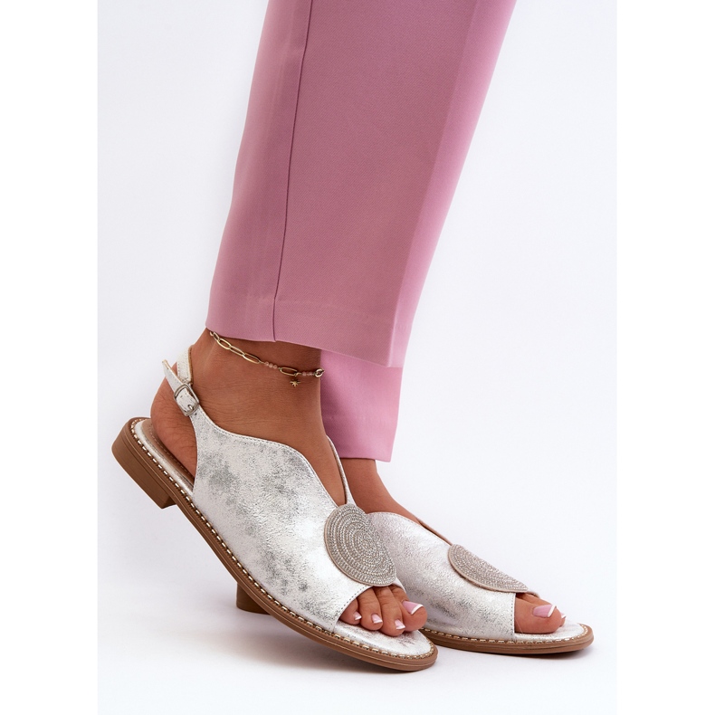 Sandale De Dama Cu Decorat Pe Tocuri Plate S.Barski KV24-057 Argintiu 2 Sandale De Dama Cu Decorat Pe Tocuri Plate S.Barski KV24-057 Argintiu 2