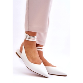 Sweet Shoes Balerini ascuțiți legați pentru damă, alb Turriso 3 Sweet Shoes Balerini ascuțiți legați pentru damă, alb Turriso 3