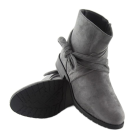 Cizme din piele intoarsa cu fundita B7713 Gri 2 Cizme din piele intoarsa cu fundita B7713 Gri 2