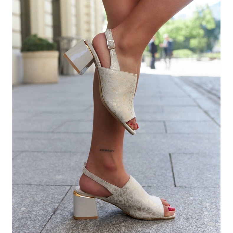 Sandale bloc cu inserție din piele Nuna bej 1 Sandale bloc cu inserție din piele Nuna bej 1