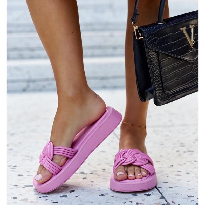 Papuci de cauciuc roz inchis de la Ferrei 2