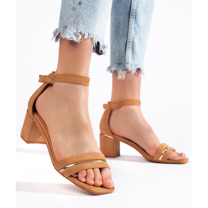 Sandale maro din piele intoarsa cu toc mic 1