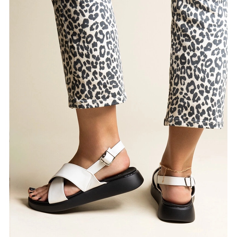 Sandale cu platformă Burnet albe 1