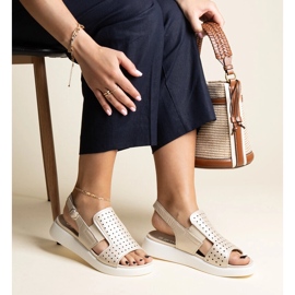 Sandale Imogne aurii cu o parte superioară ajurata de aur 1