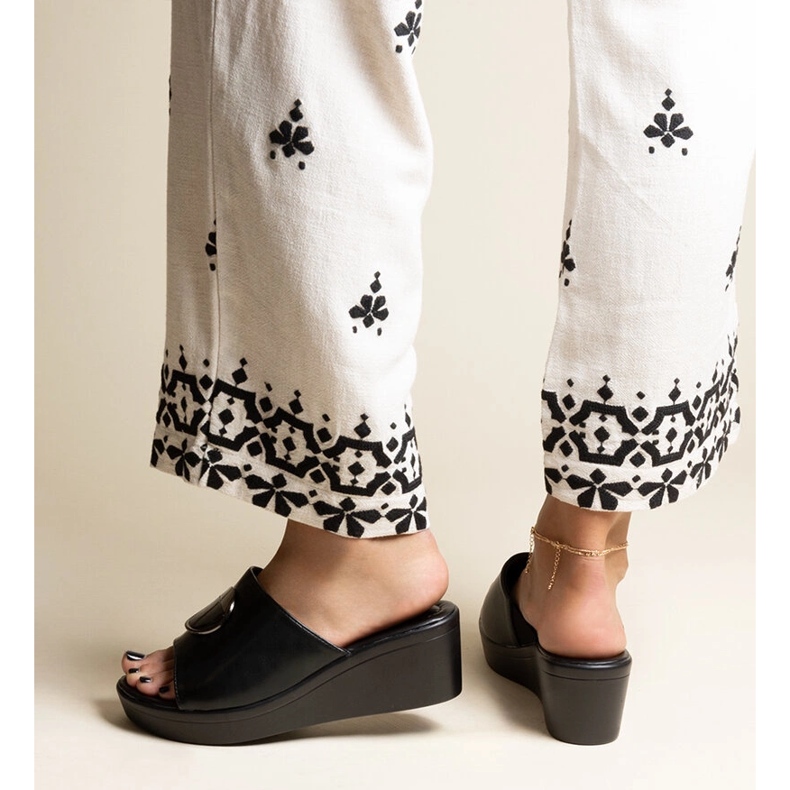 Catâri negri cu pană cu cataramă Keirenh negru 2 Catâri negri cu pană cu cataramă Keirenh negru 2